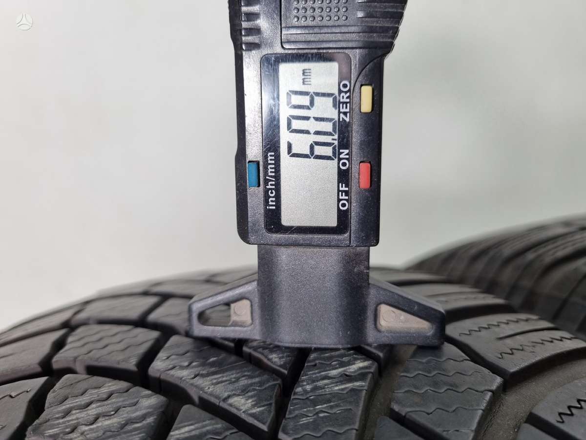 Bridgestone 6mm, 2022m, winter 215/65 R17
