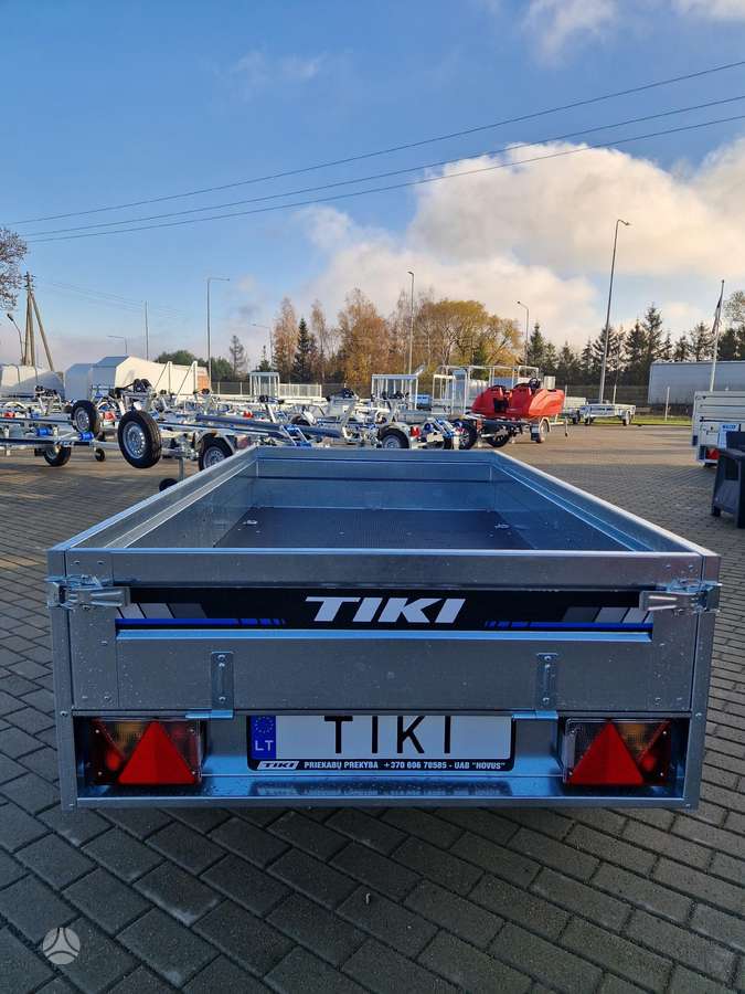 Tiki Treiler CM200-R, passenger car trailers