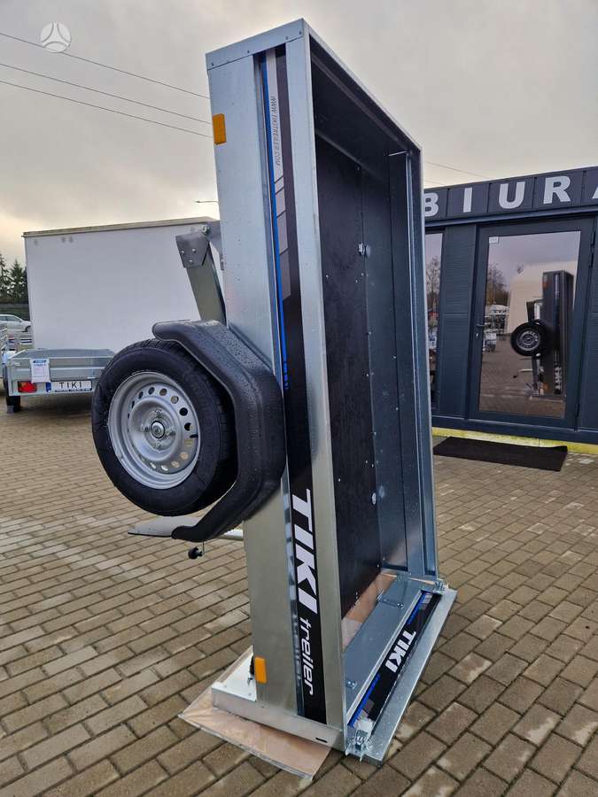 Tiki Treiler CM200-R, passenger car trailers