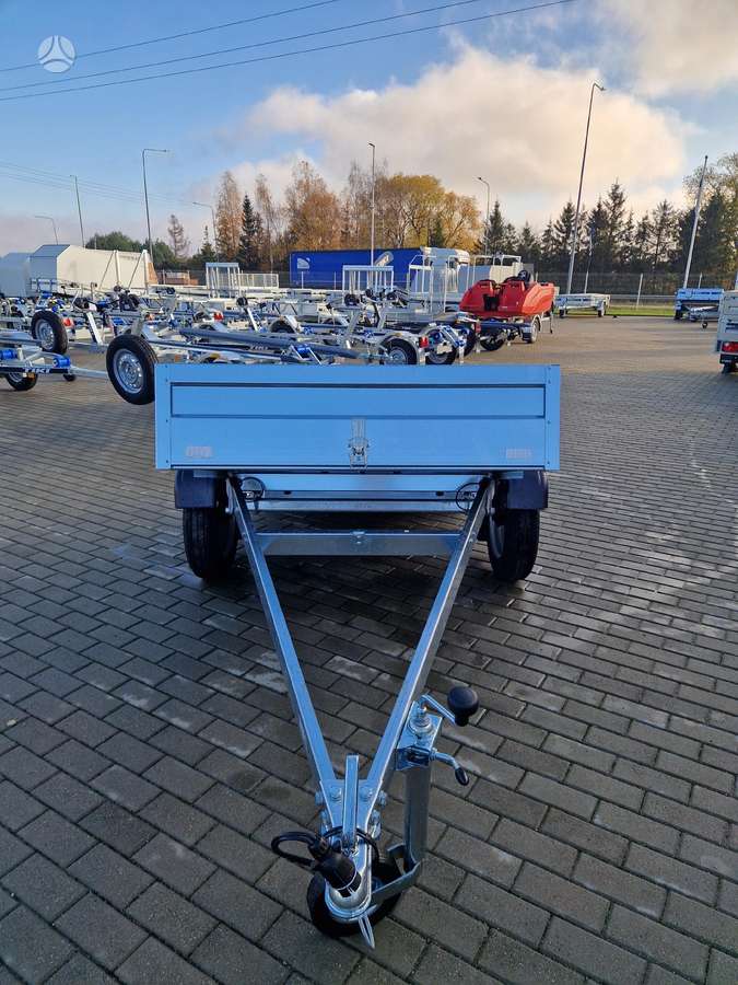 Tiki Treiler CM200-R, passenger car trailers