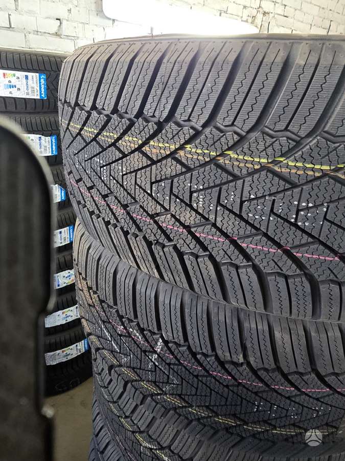 Rockblade 1, зимние 245/40 R17