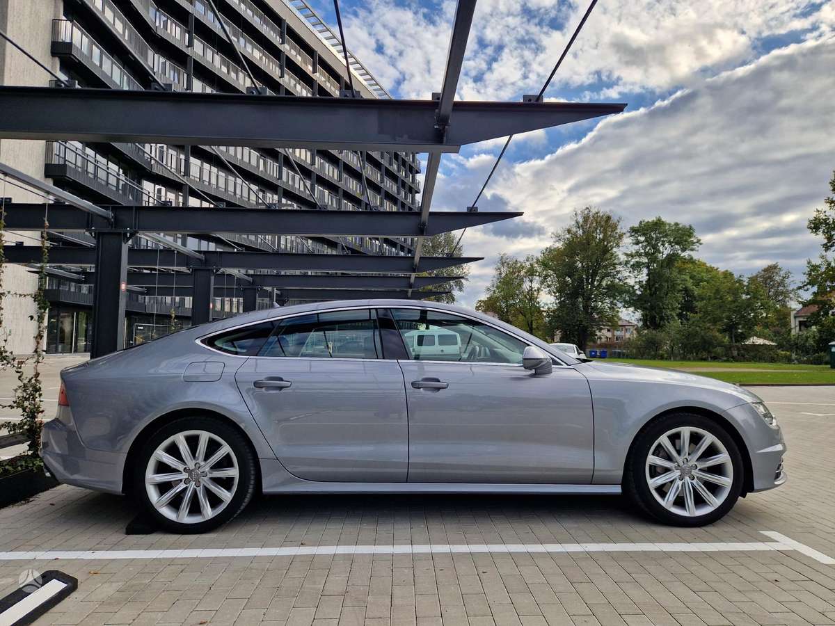 Audi A7, 3.0 l., hatchback