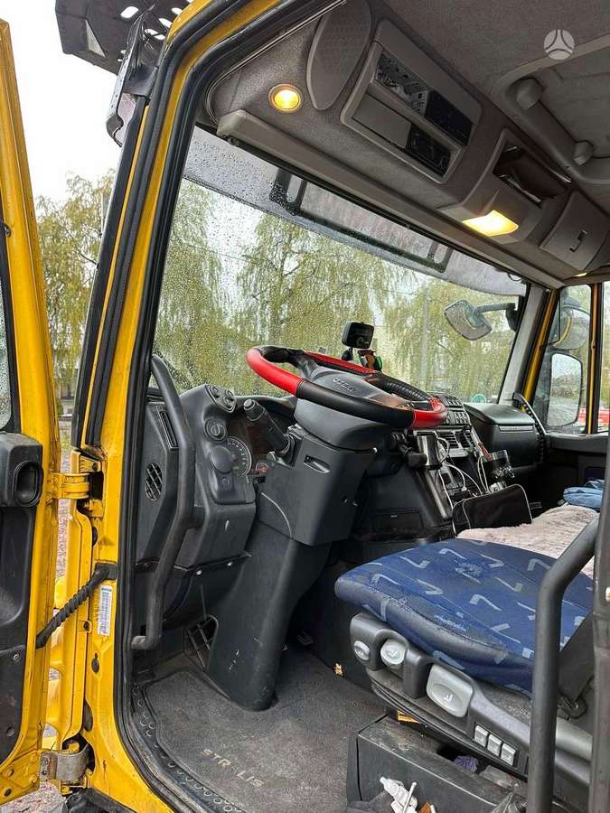 Iveco Straliz, auto transporters