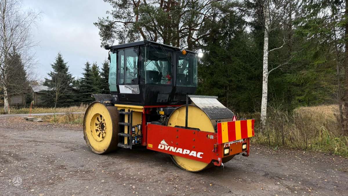 Dynapac CS142, vibrator / compactor