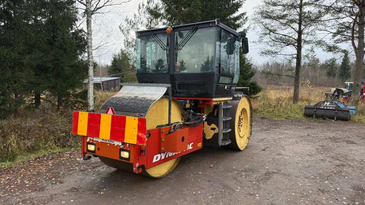 Dynapac CS142, vibro technika