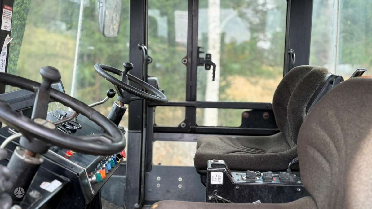 Dynapac CS142, vibrator / compactor