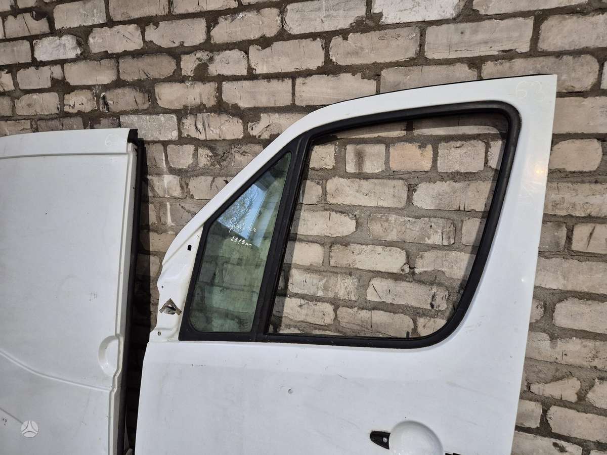 Mercedes-Benz Sprinter, cargo vans