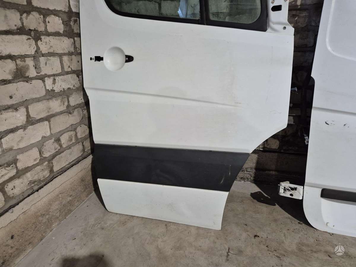 Mercedes-Benz Sprinter, cargo vans