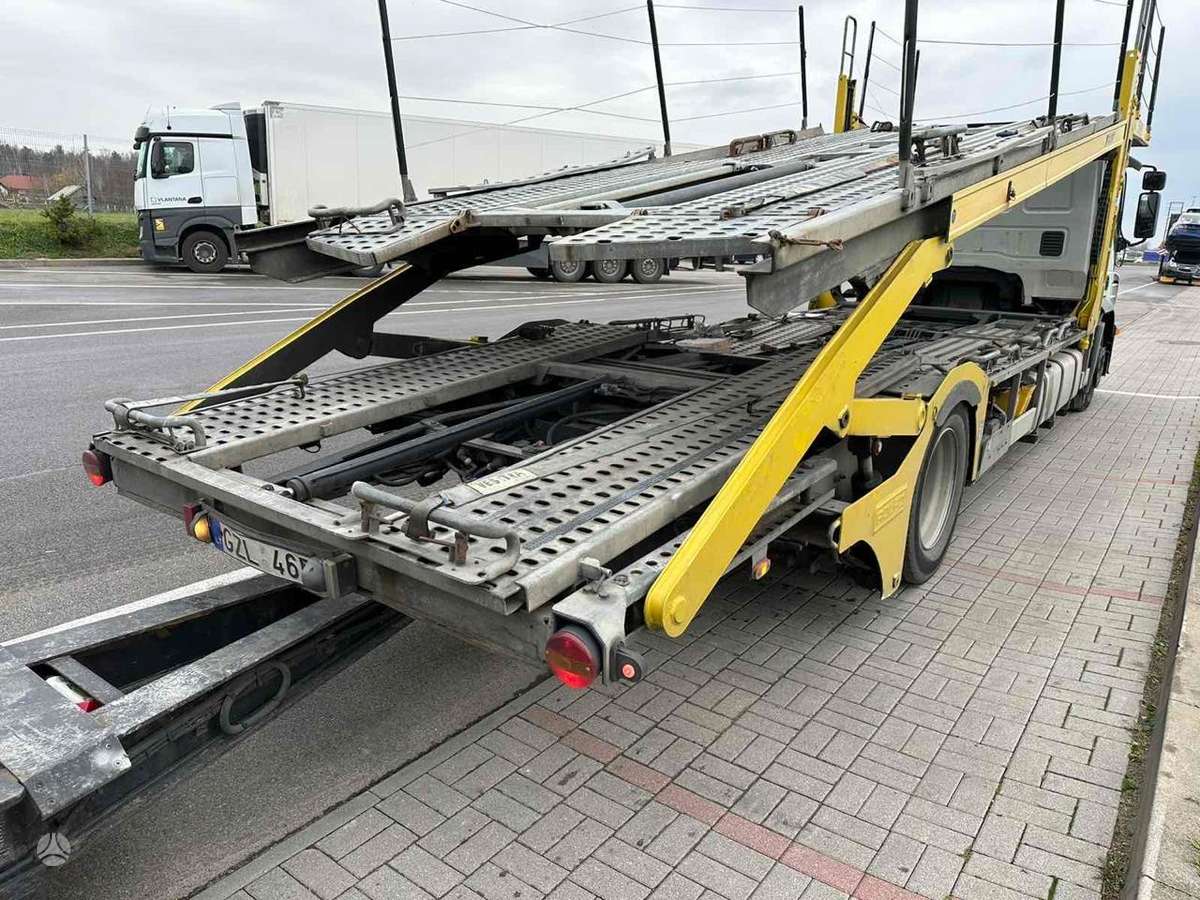 Iveco Straliz, auto transporters