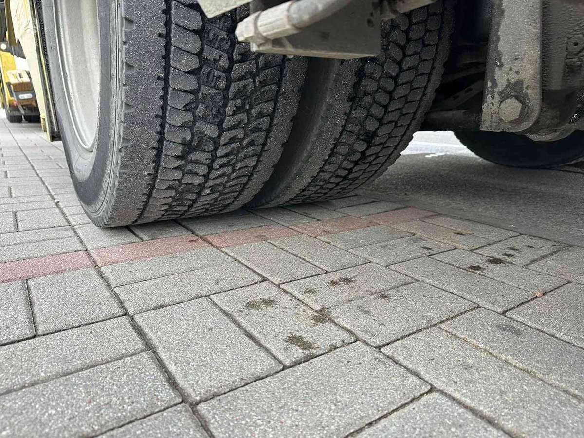 Iveco Straliz, auto transporters