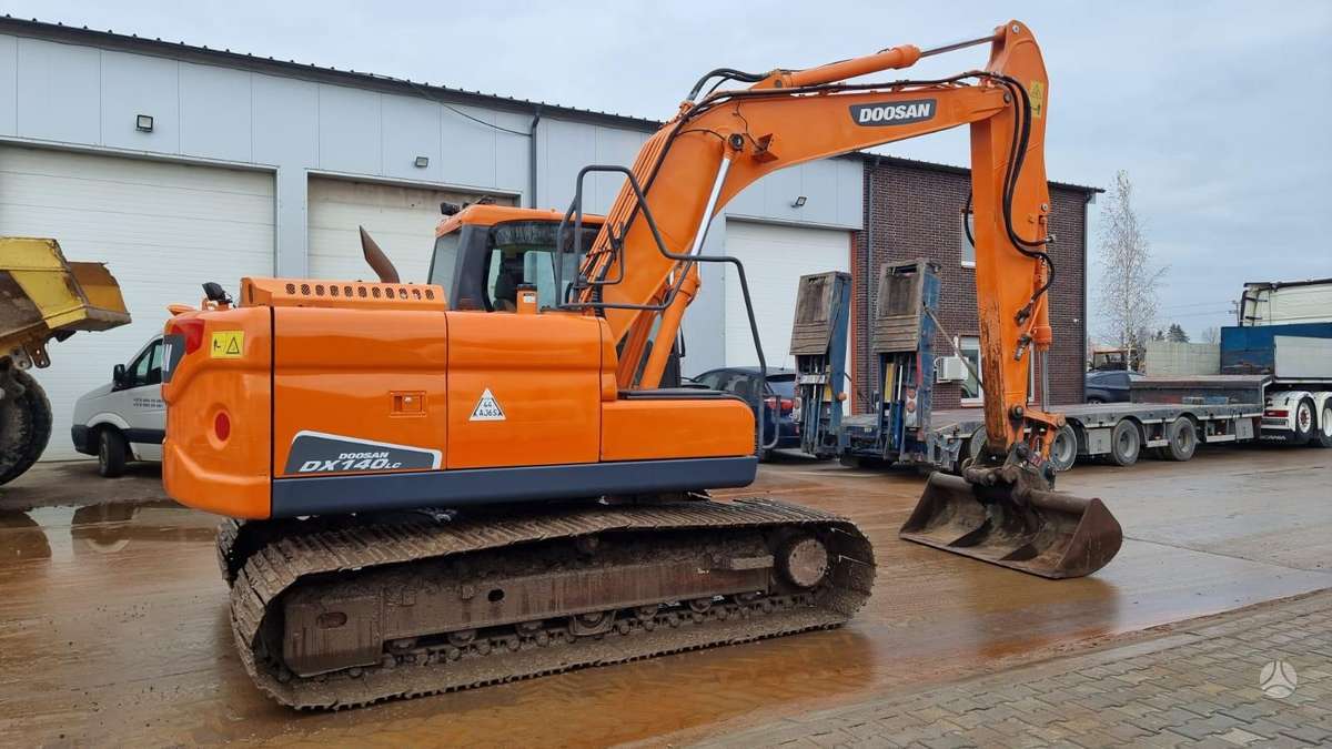 Doosan DX 140 LC-3 Bog Master, экскаваторы