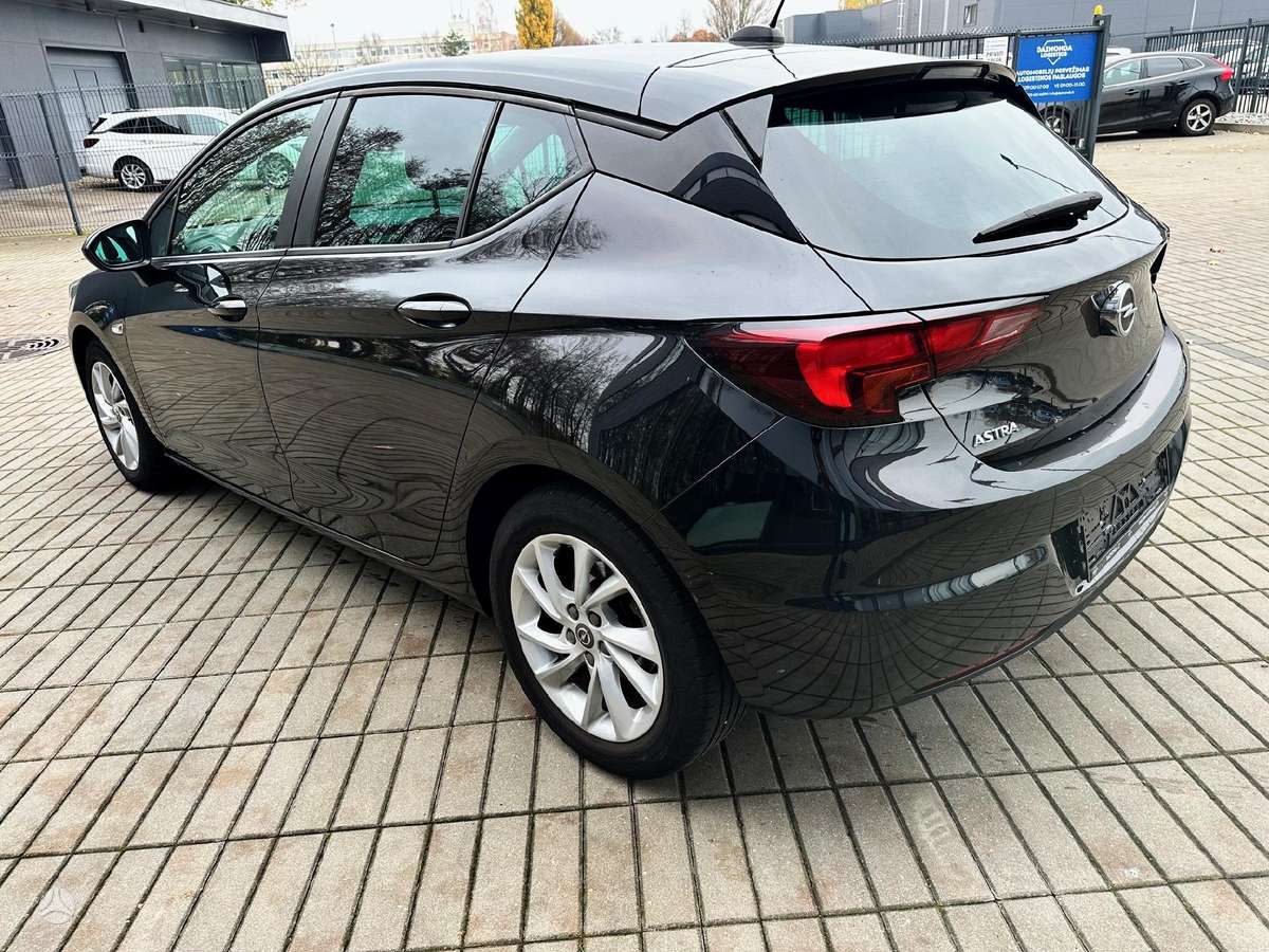 Opel Astra, 1.2 l., hatchback