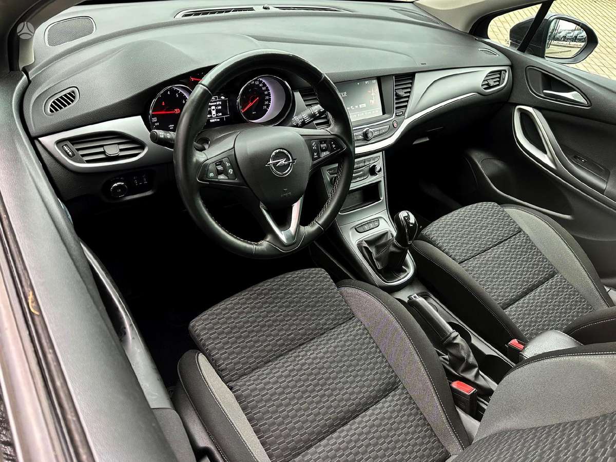 Opel Astra, 1.2 l., Хэтчбек