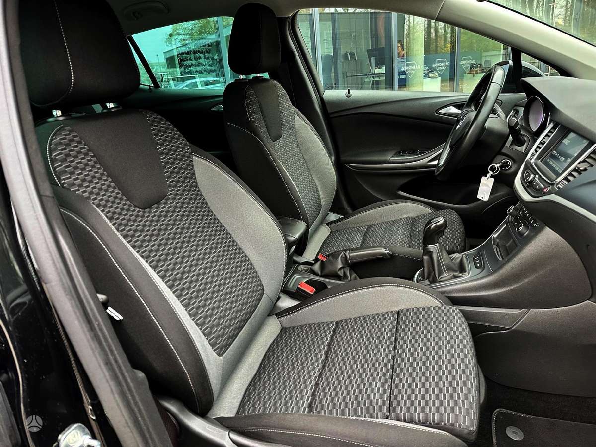 Opel Astra, 1.2 l., Хэтчбек