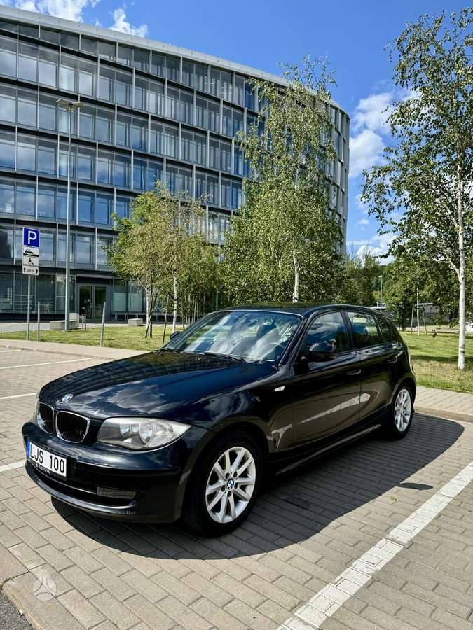 BMW 120, 2.0 l., hatchback