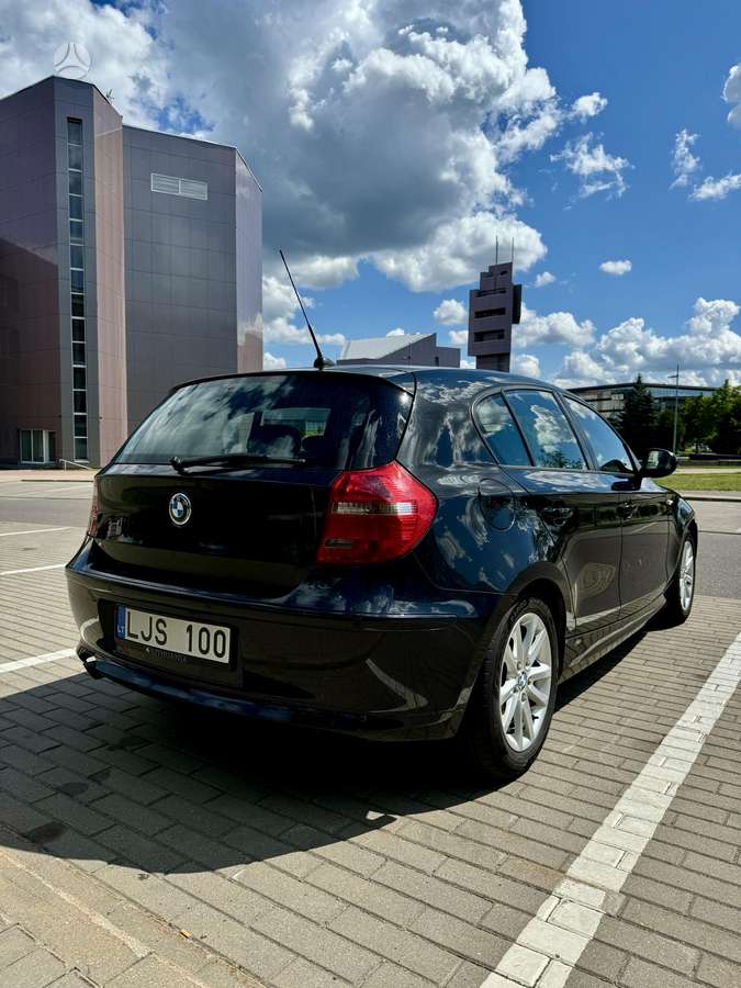 BMW 120, 2.0 l., hatchback