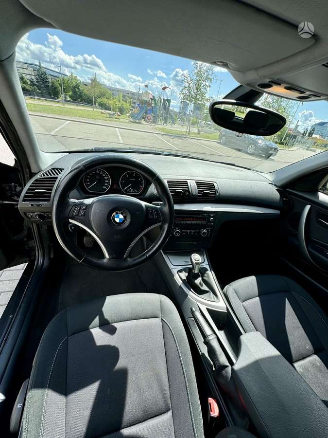 BMW 120, 2.0 l., hatchback