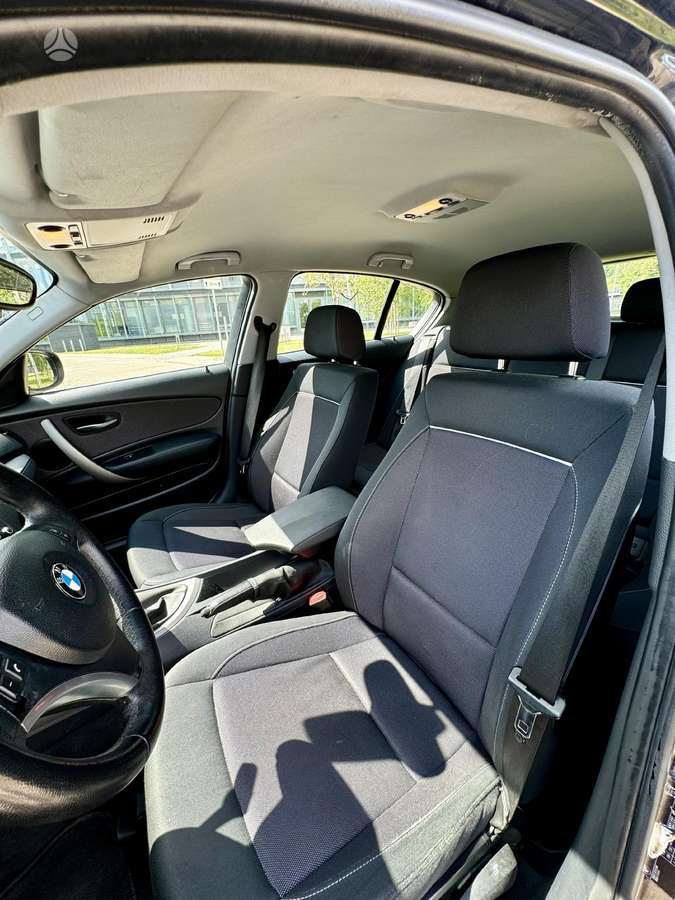 BMW 120, 2.0 l., hatchback