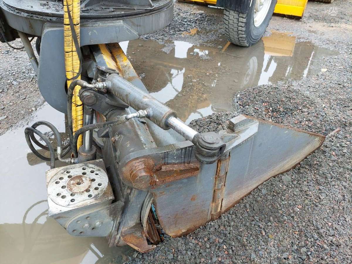 -Kita- VAMMAS RG-181, grader