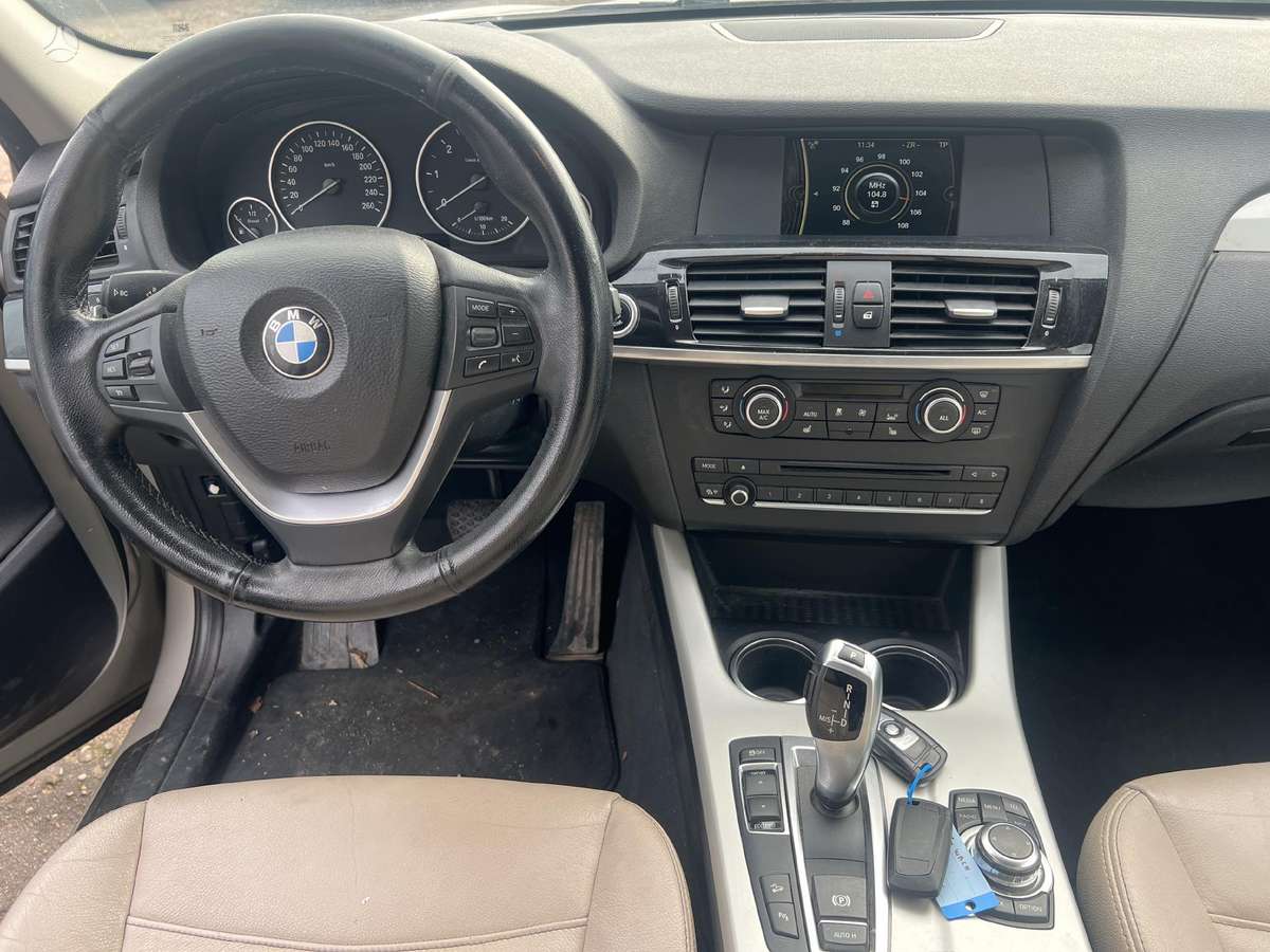 BMW X3, 2.0 l., off-road / crossover