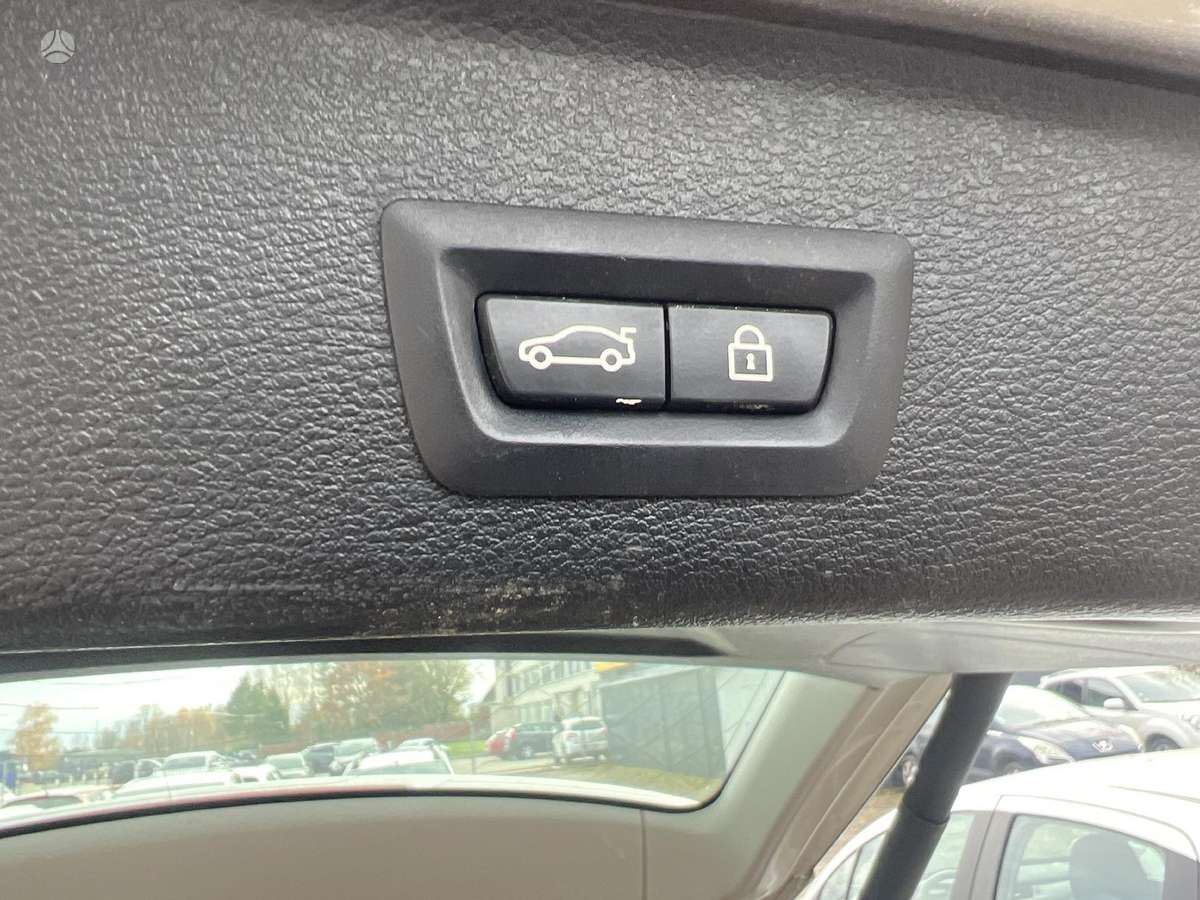 BMW X3, 2.0 l., off-road / crossover