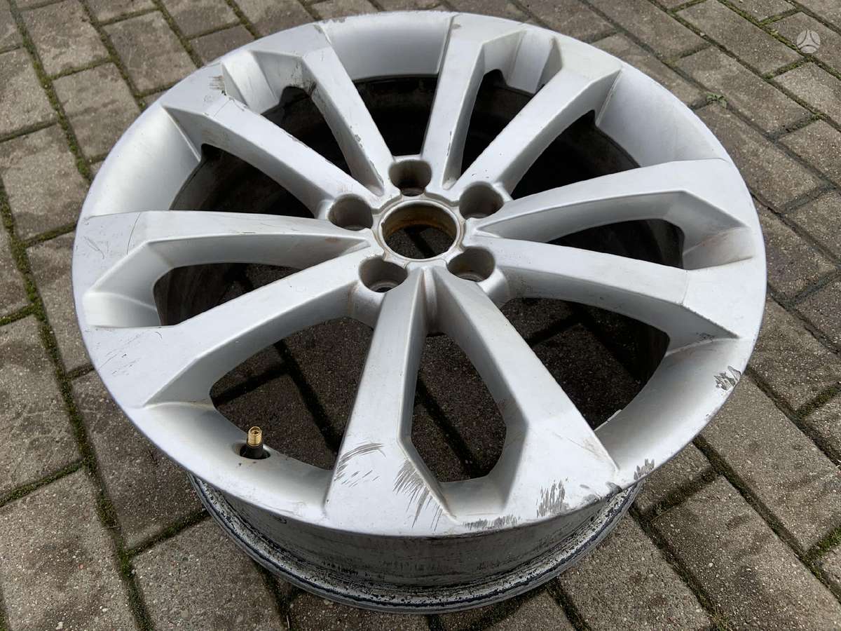 Audi 8R0601025BM, light alloy, R18