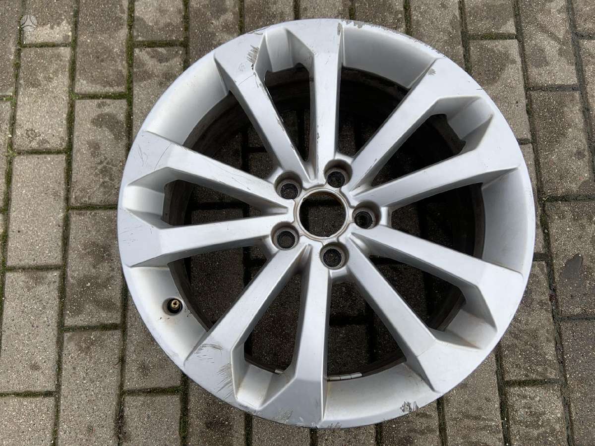 Audi 8R0601025BM, light alloy, R18