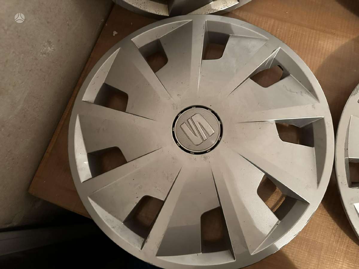Seat, wheel covers, R15