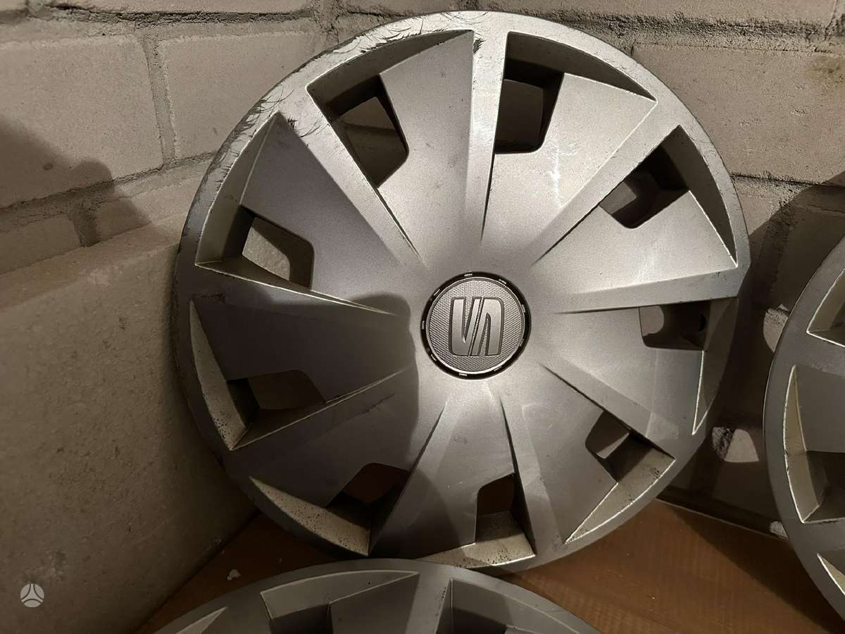 Seat, wheel covers, R15