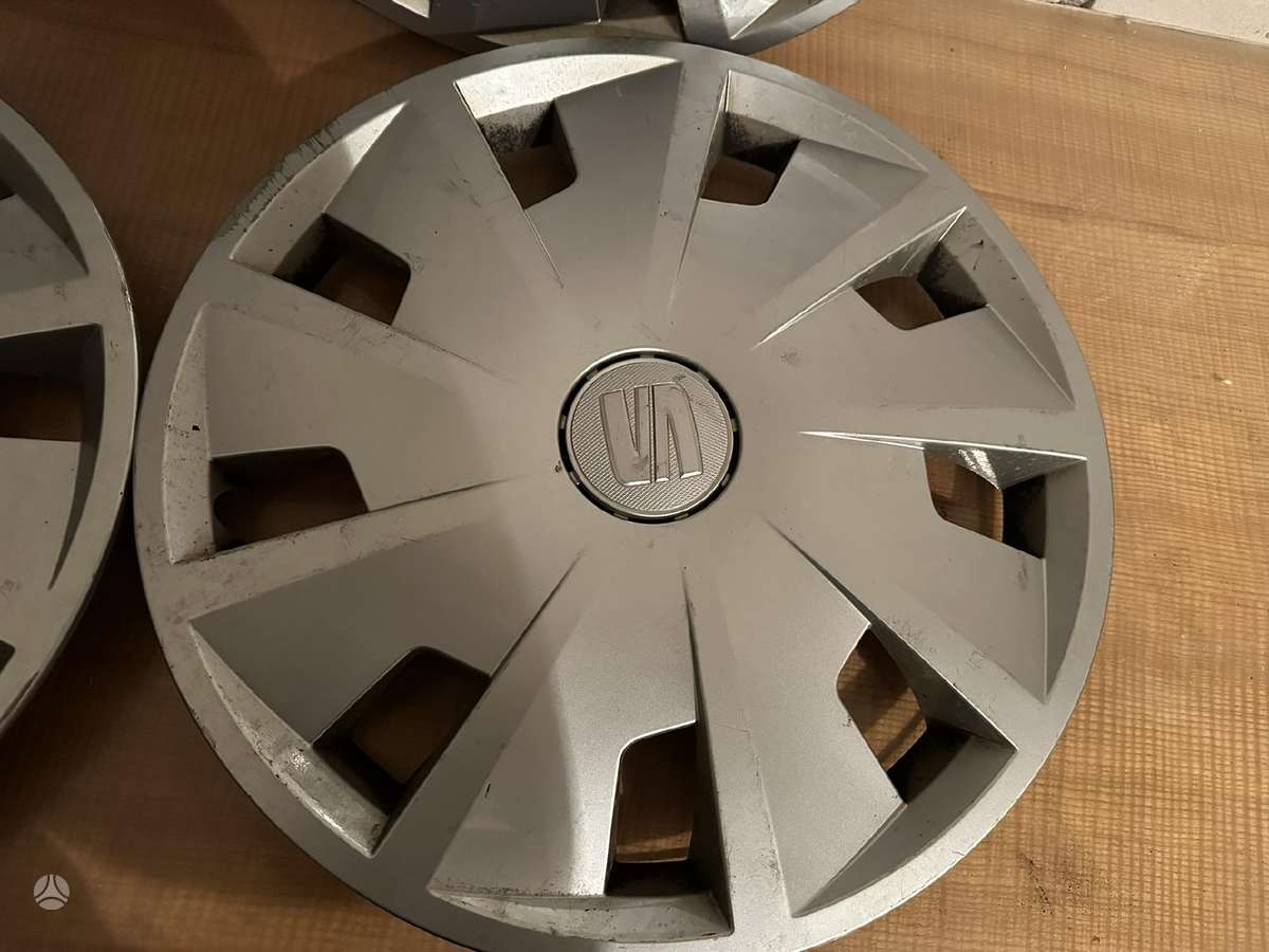 Seat, wheel covers, R15