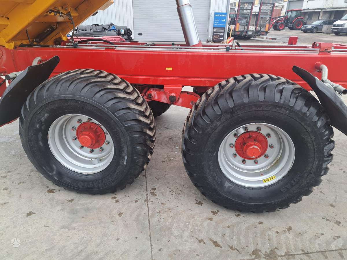 Pronar T701, priekabos, puspriekabės
