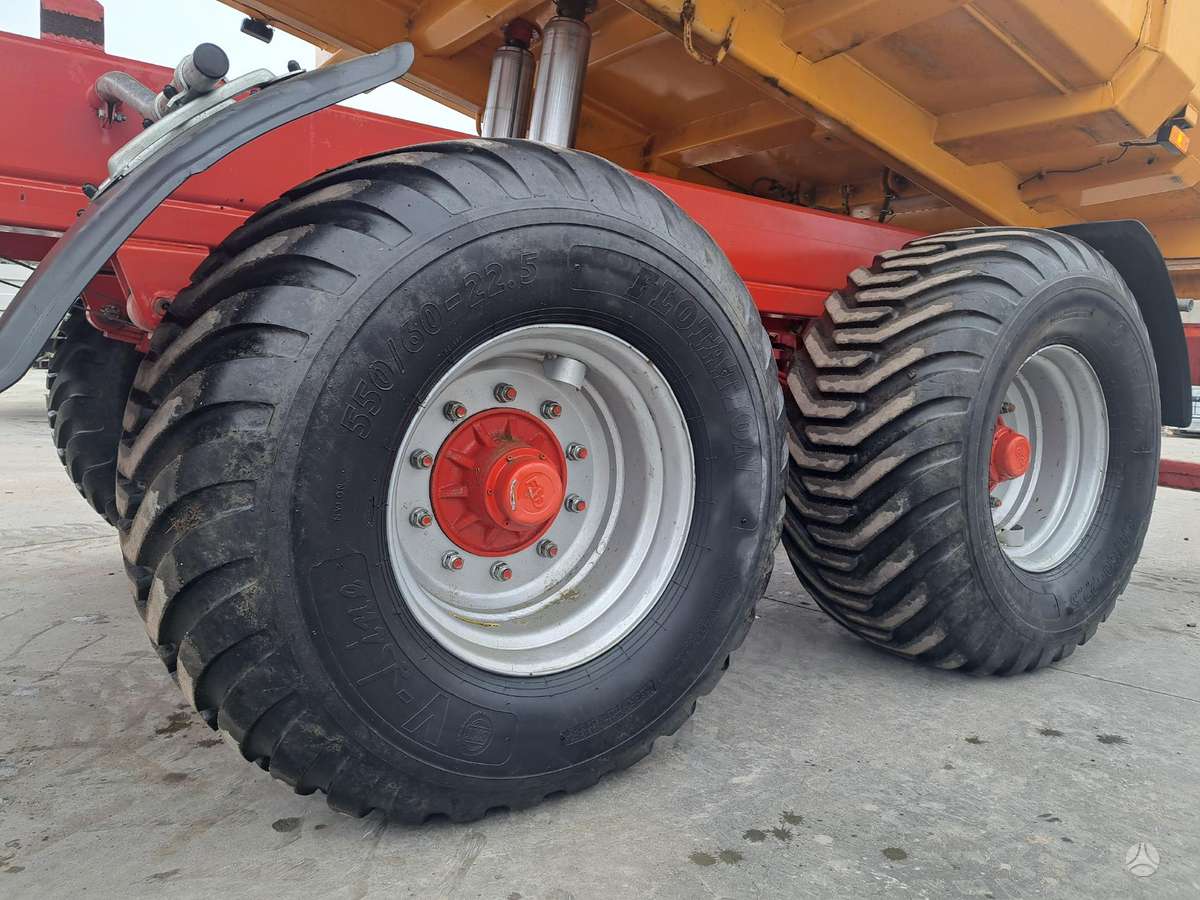 Pronar T701, priekabos, puspriekabės