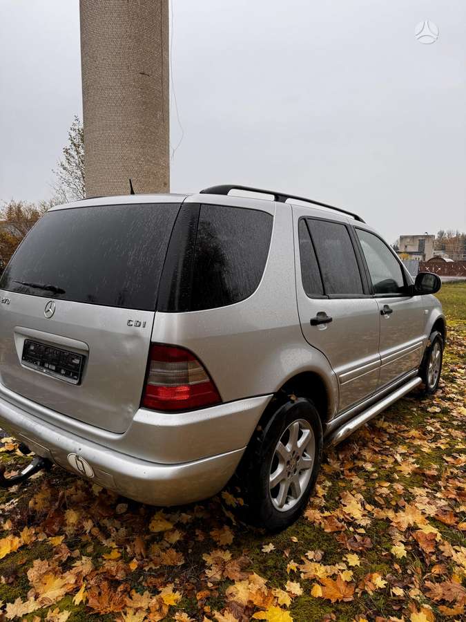 Mercedes-Benz ML270