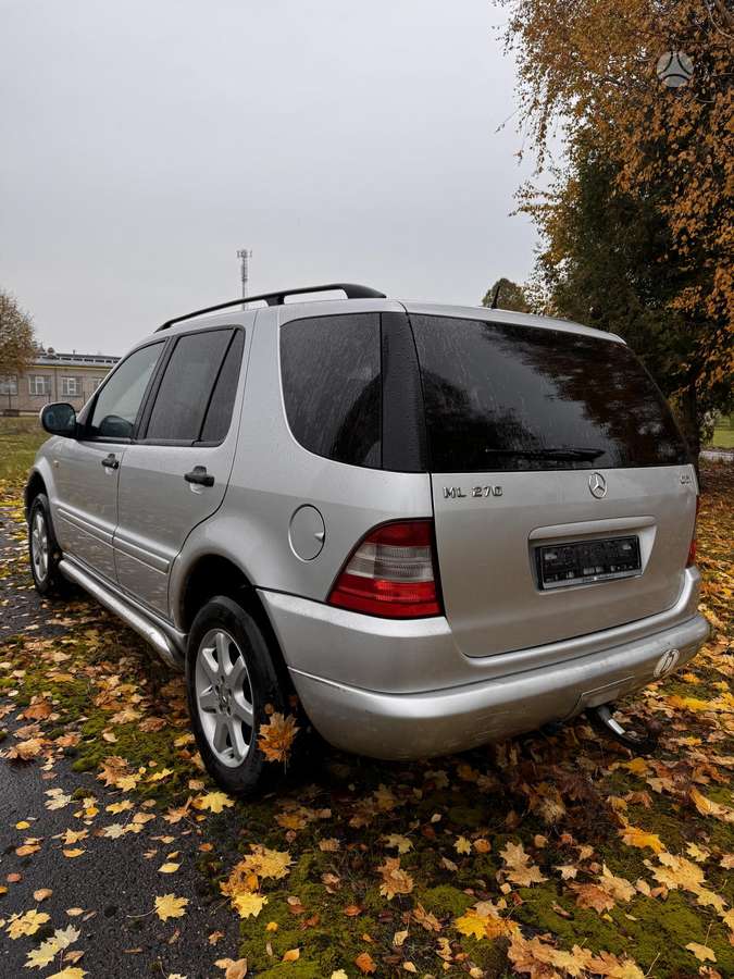 Mercedes-Benz ML270
