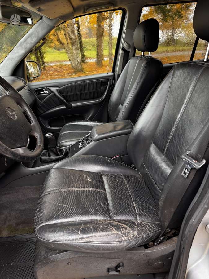 Mercedes-Benz ML270