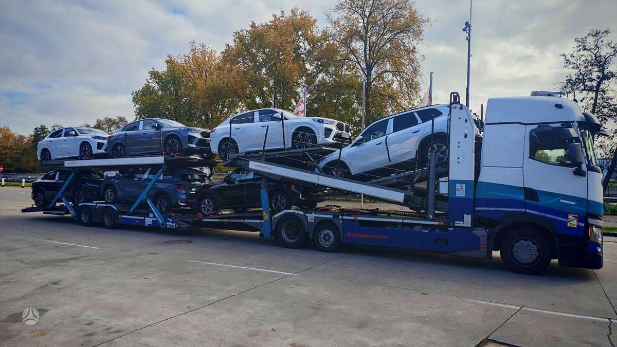 Renault + Kassbohrer 2017, autovežiai
