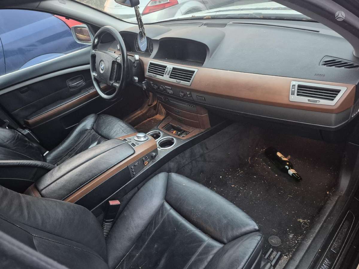 BMW 7 serija
