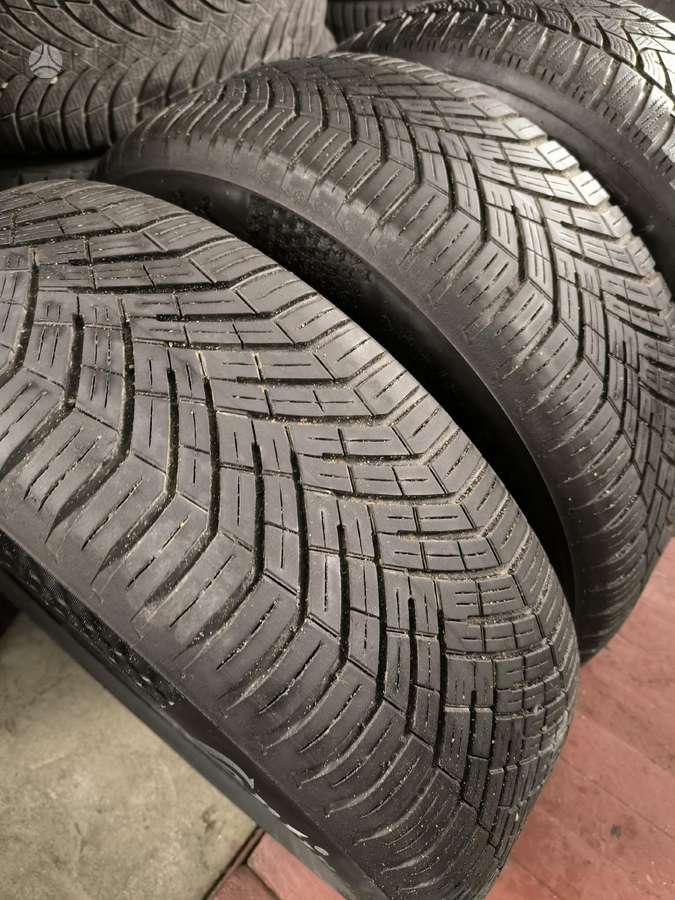 Continental, зимние 205/60 R16