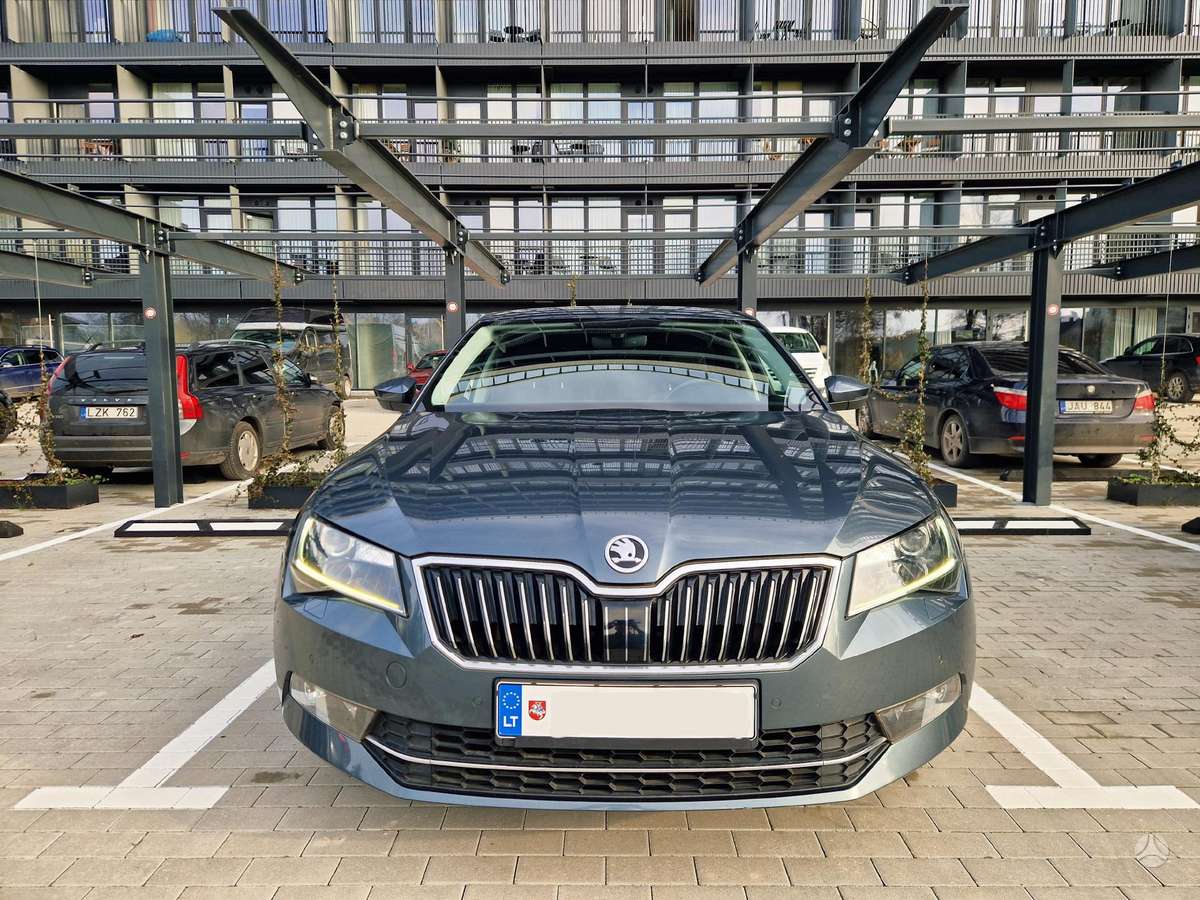 Skoda Superb, 1.6 l., Хэтчбек