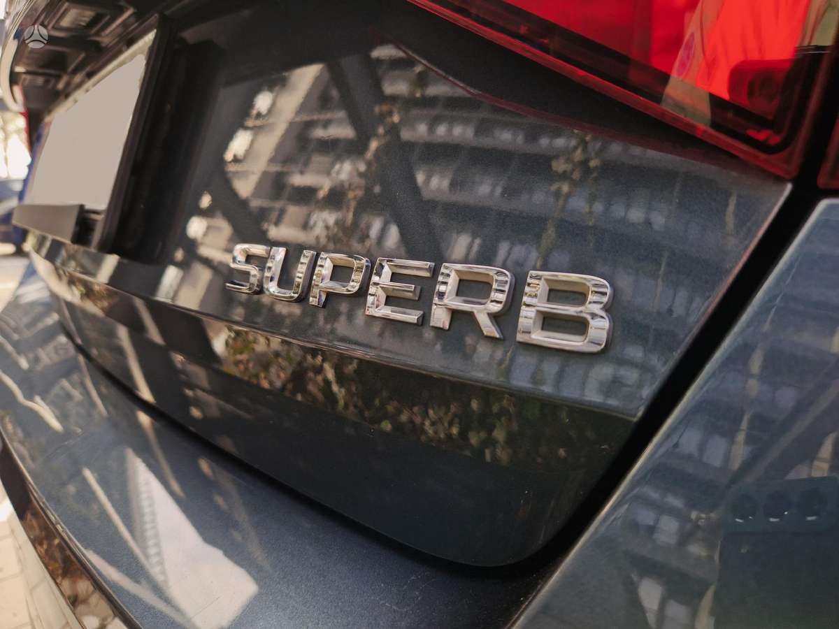 Skoda Superb, 1.6 l., Хэтчбек