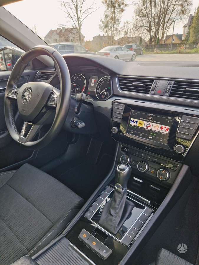 Skoda Superb, 1.6 l., hatchback