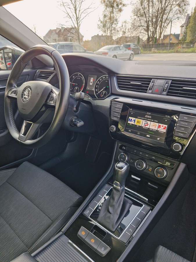 Skoda Superb, 1.6 l., Хэтчбек