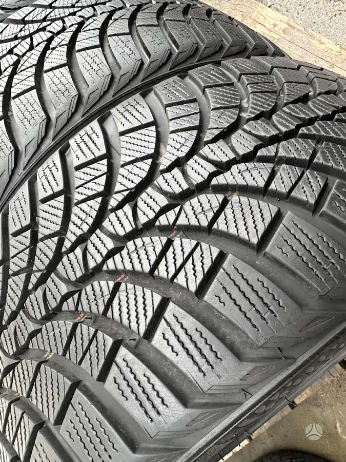 Kumho, зимние 255/35 R19