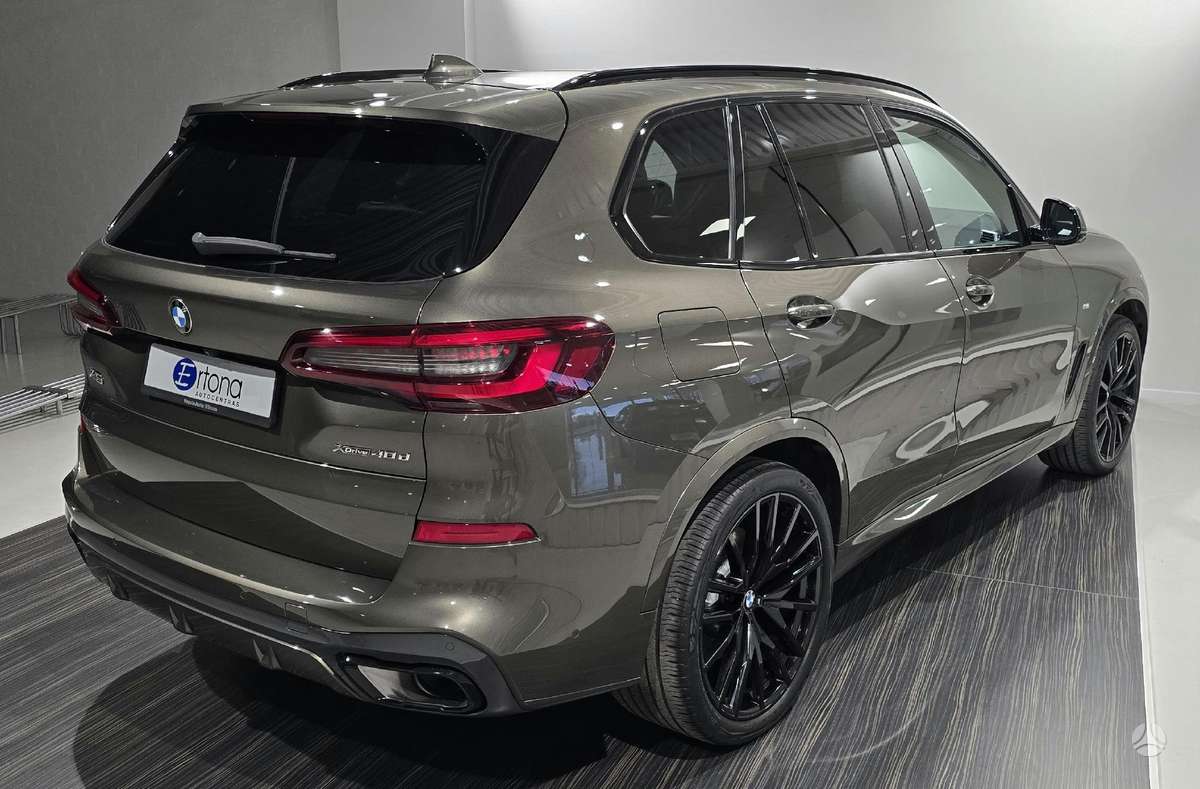 BMW X5, 3.0 l., off-road / crossover