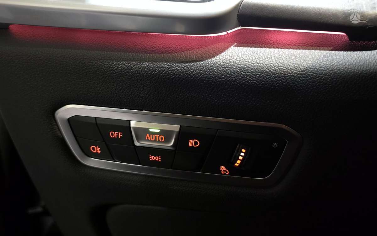 BMW X5, 3.0 l., off-road / crossover