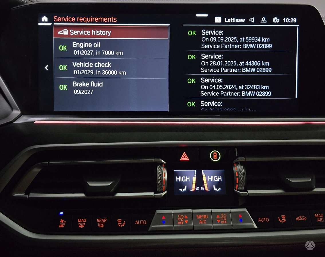 BMW X5, 3.0 l., off-road / crossover