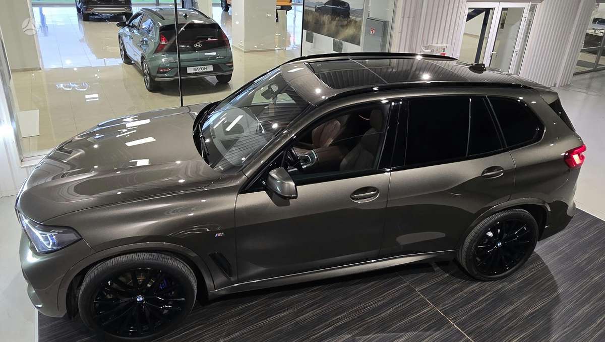 BMW X5, 3.0 l., off-road / crossover