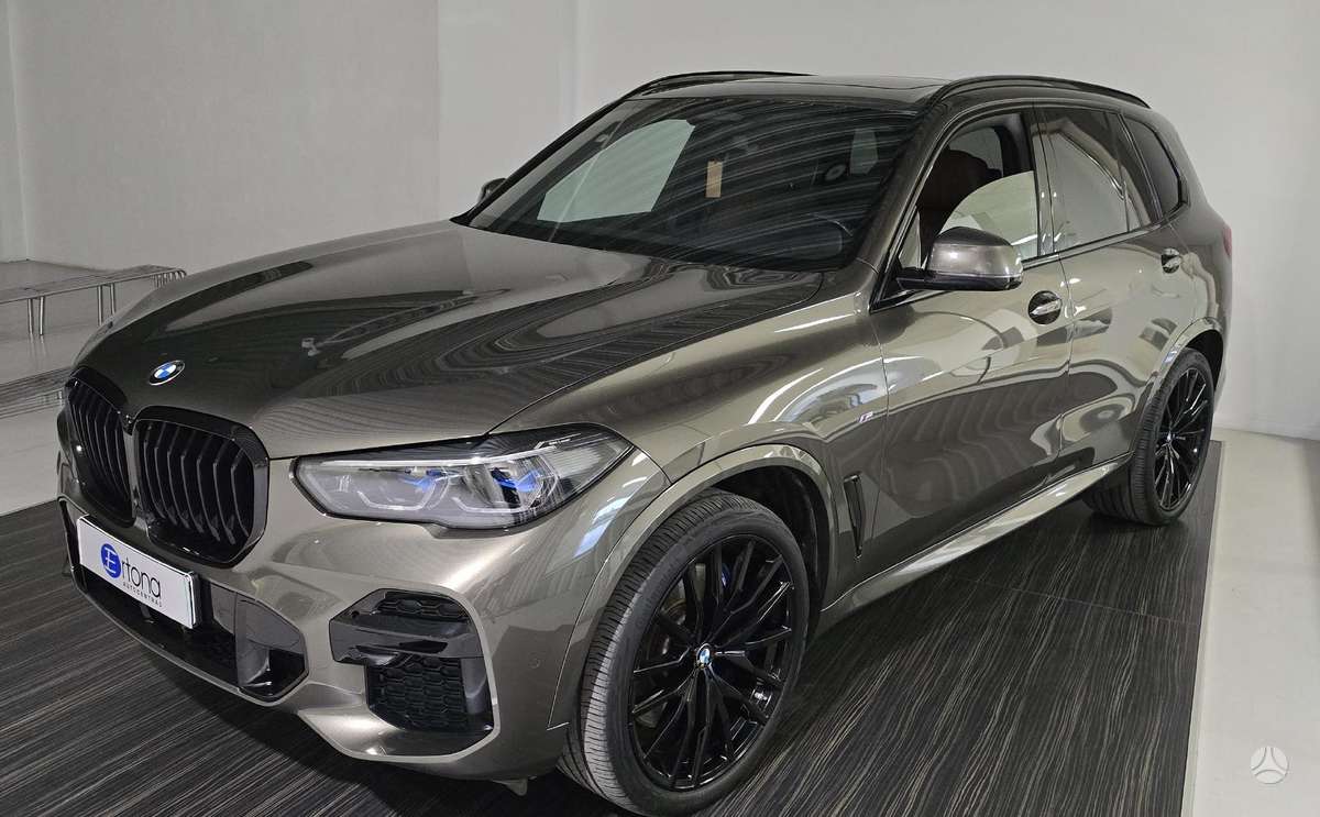 BMW X5, 3.0 l., off-road / crossover
