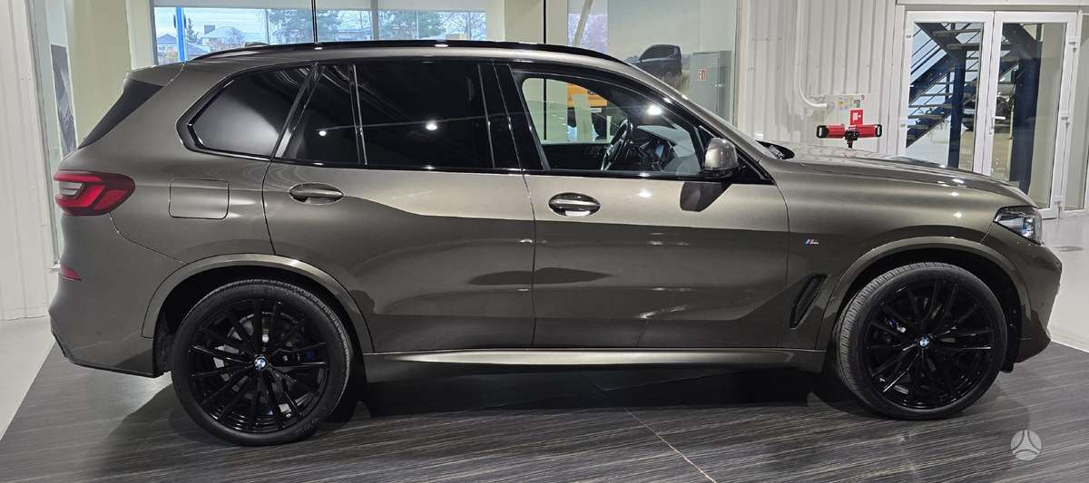 BMW X5, 3.0 l., off-road / crossover