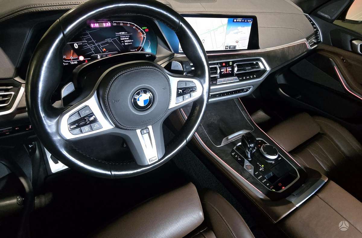 BMW X5, 3.0 l., off-road / crossover